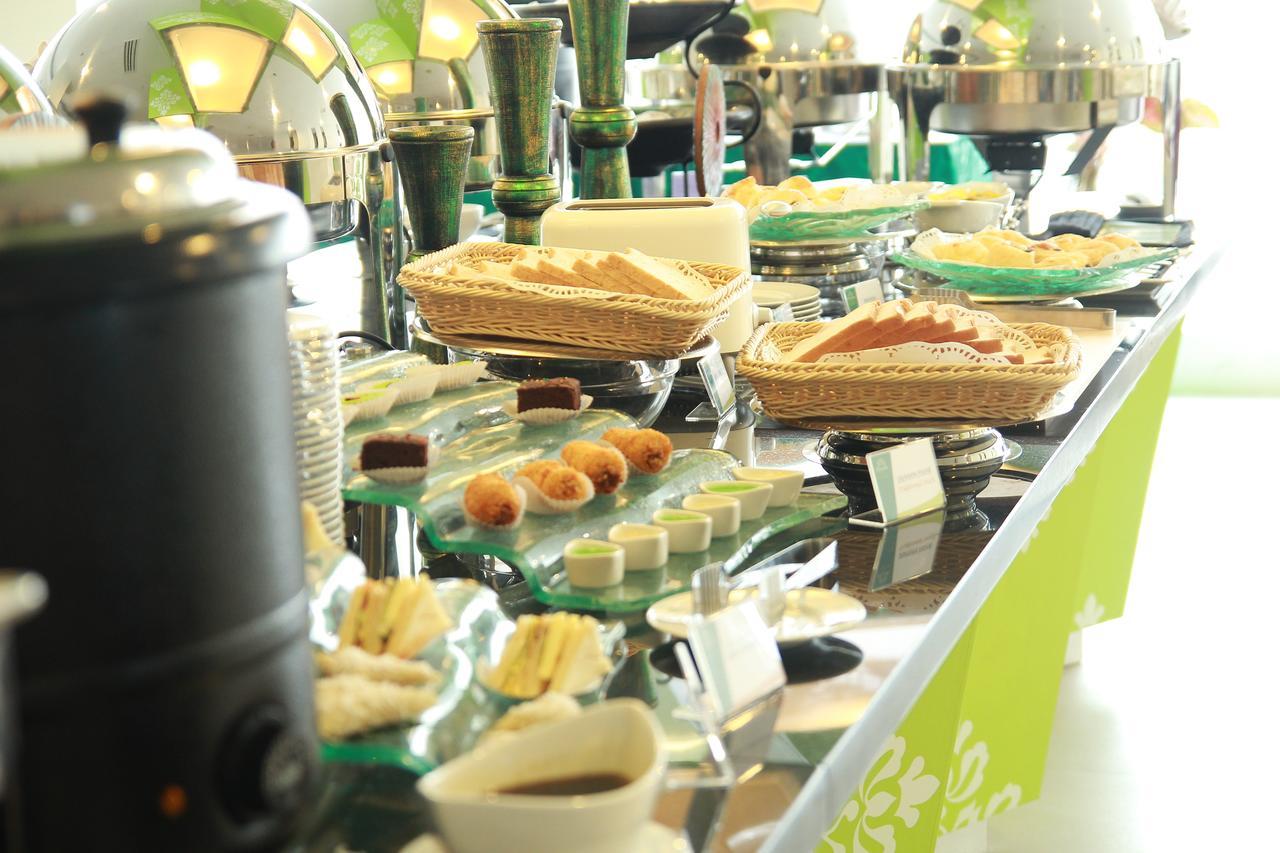 Khas Pekanbaru Hotel Εξωτερικό φωτογραφία